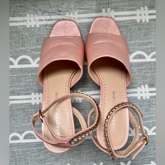 ADRIENNE VITTADINI Pink Ginnie Crystal Sandals               Women’s size 8 - Picture 4 of 10